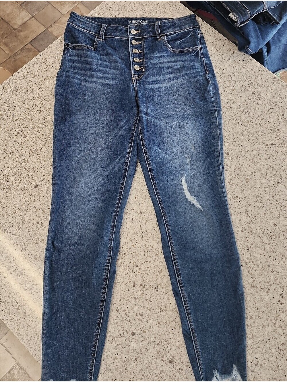 Jeans - Picture 3 of 8